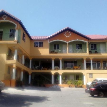 Palm Bay Guest House & Restaurant มอนเทโกเบย์ ภายนอก รูปภาพ